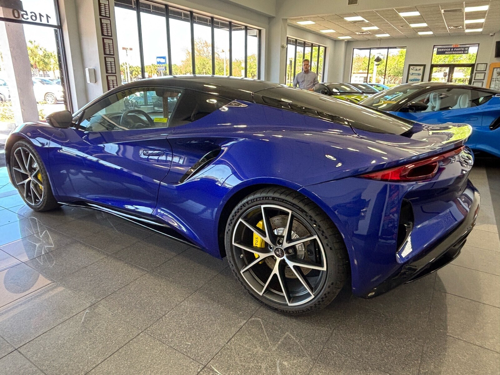 2025 Lotus Emira photo 3