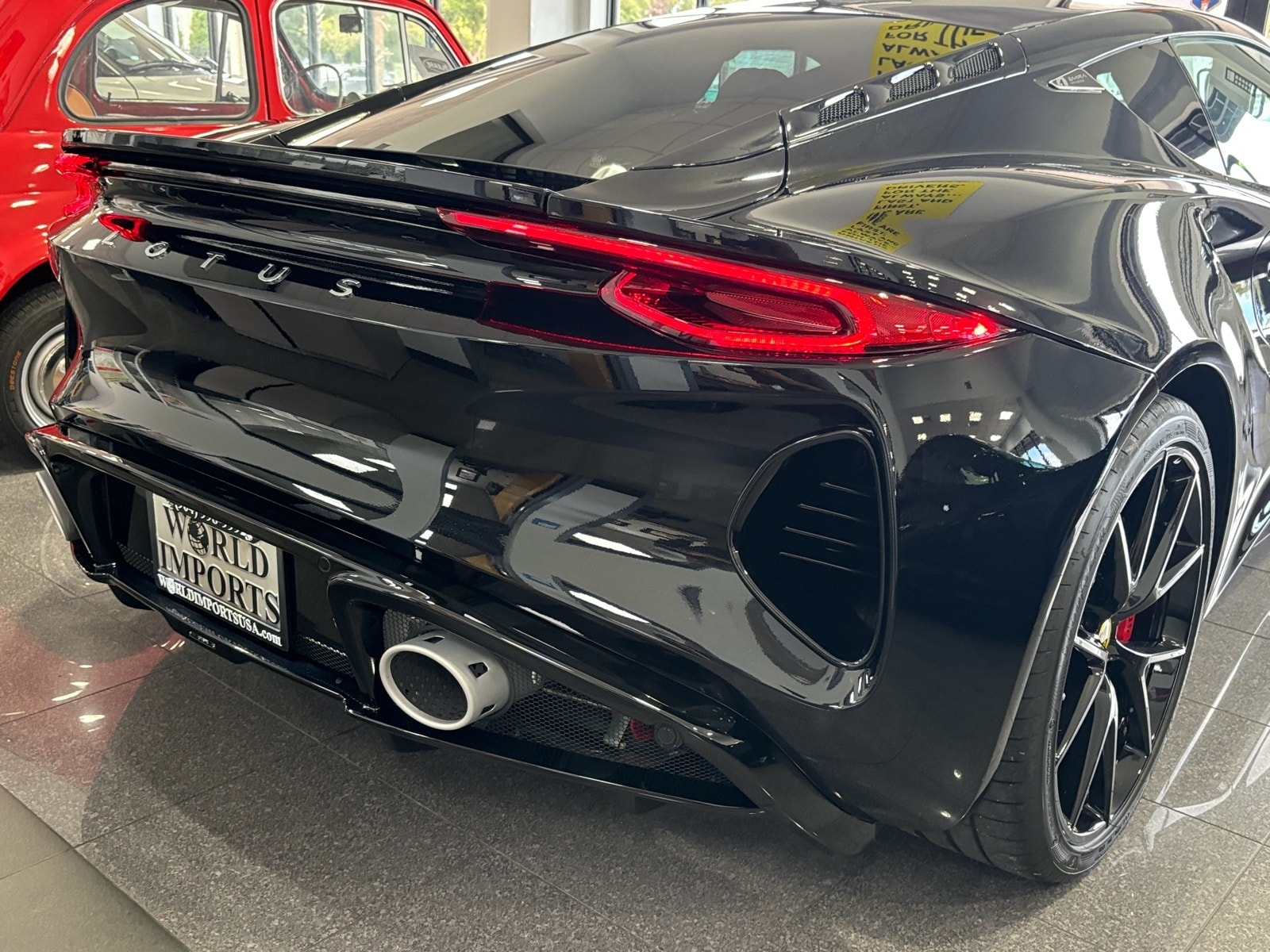 2024 Lotus Emira First Edition - Photo 15