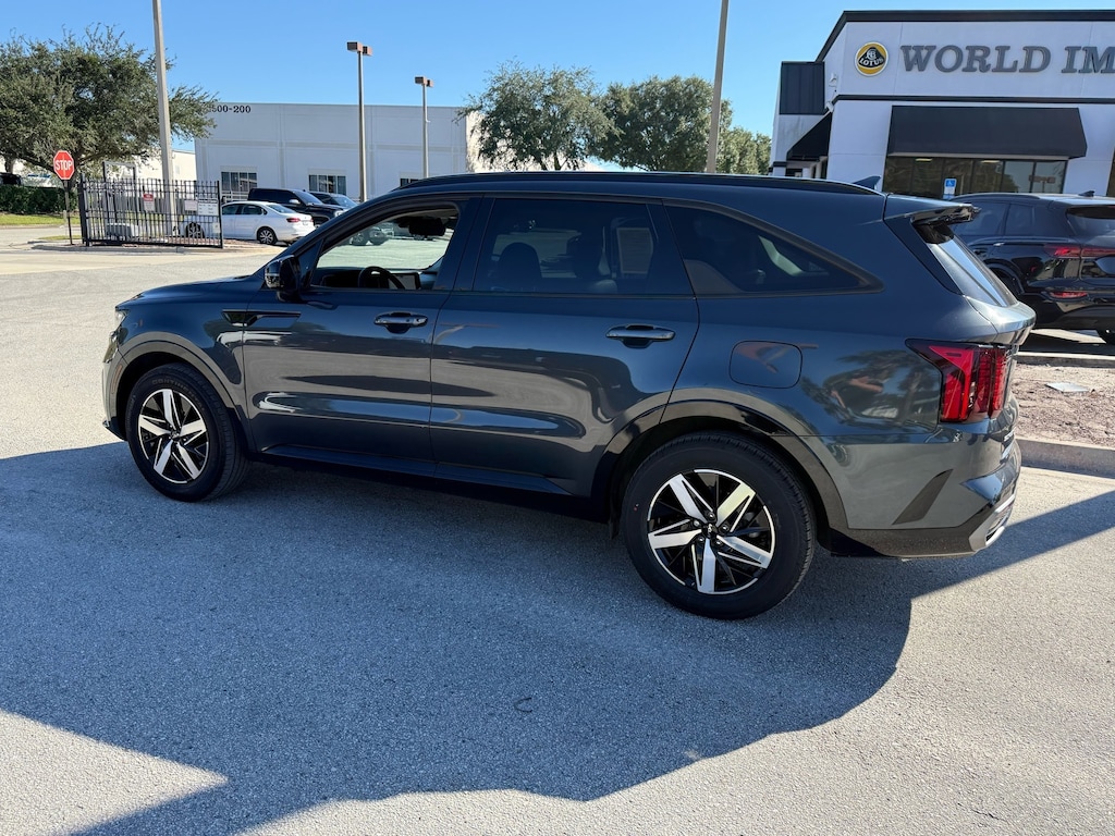 Certified 2023 Kia Sorento S