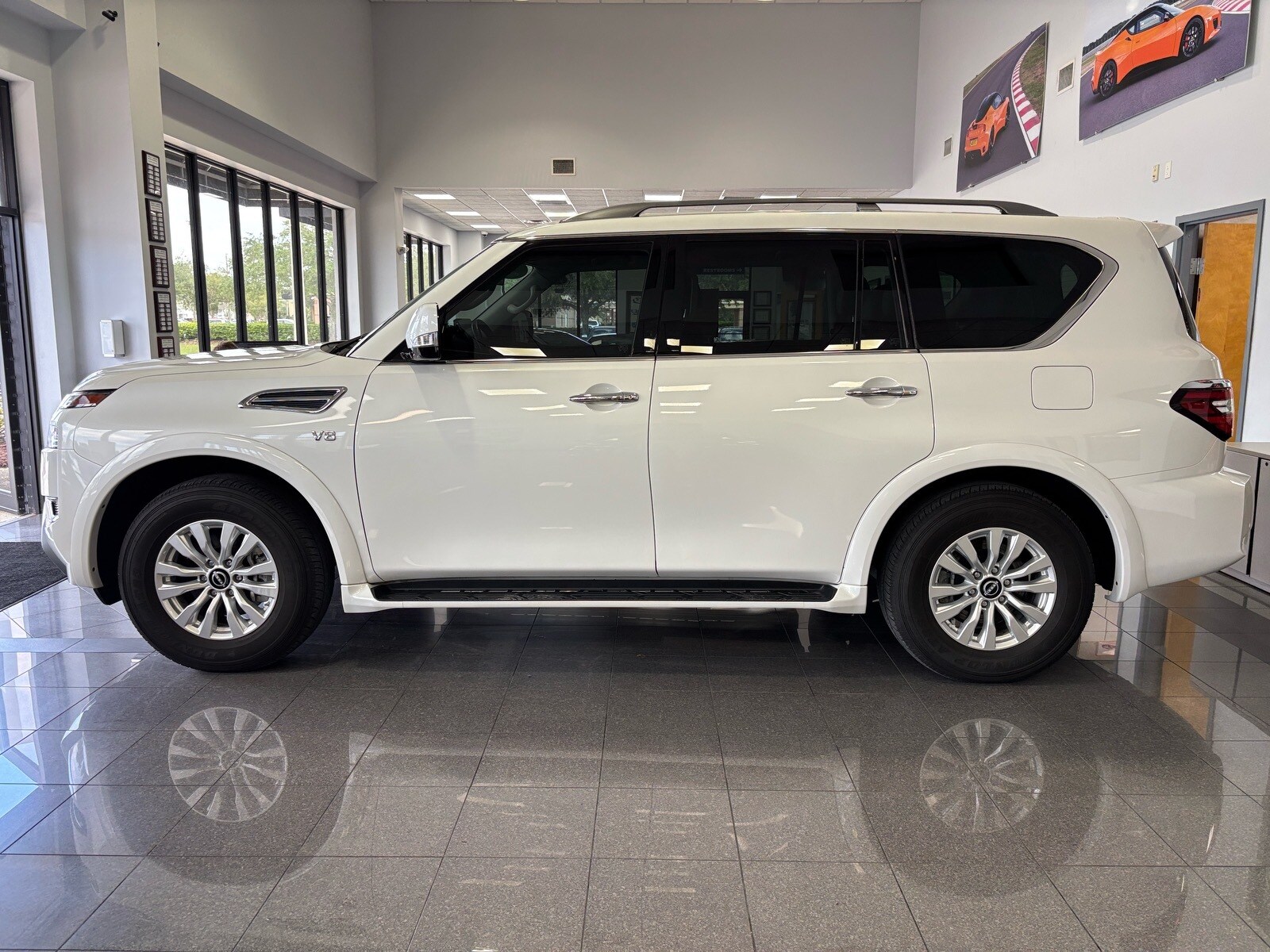 2022 Nissan Armada SV photo 2