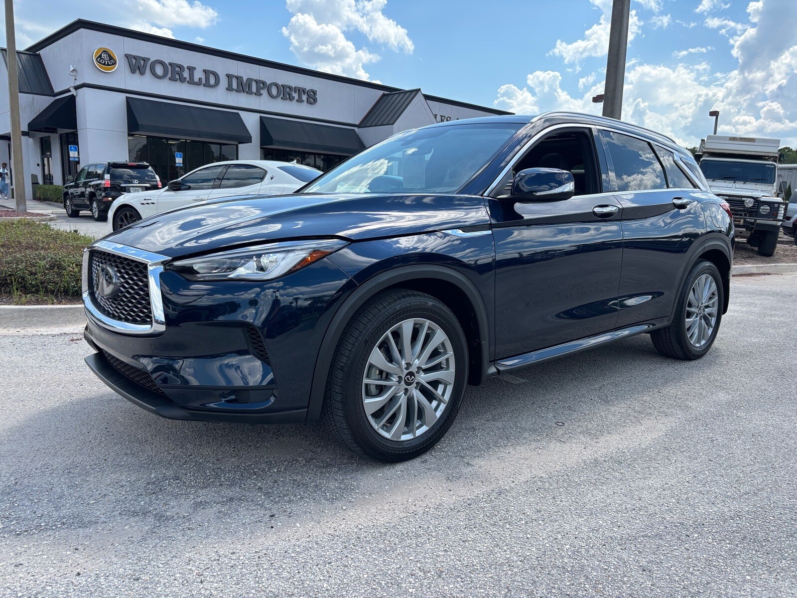 2023 Infiniti QX50 Luxe photo 4