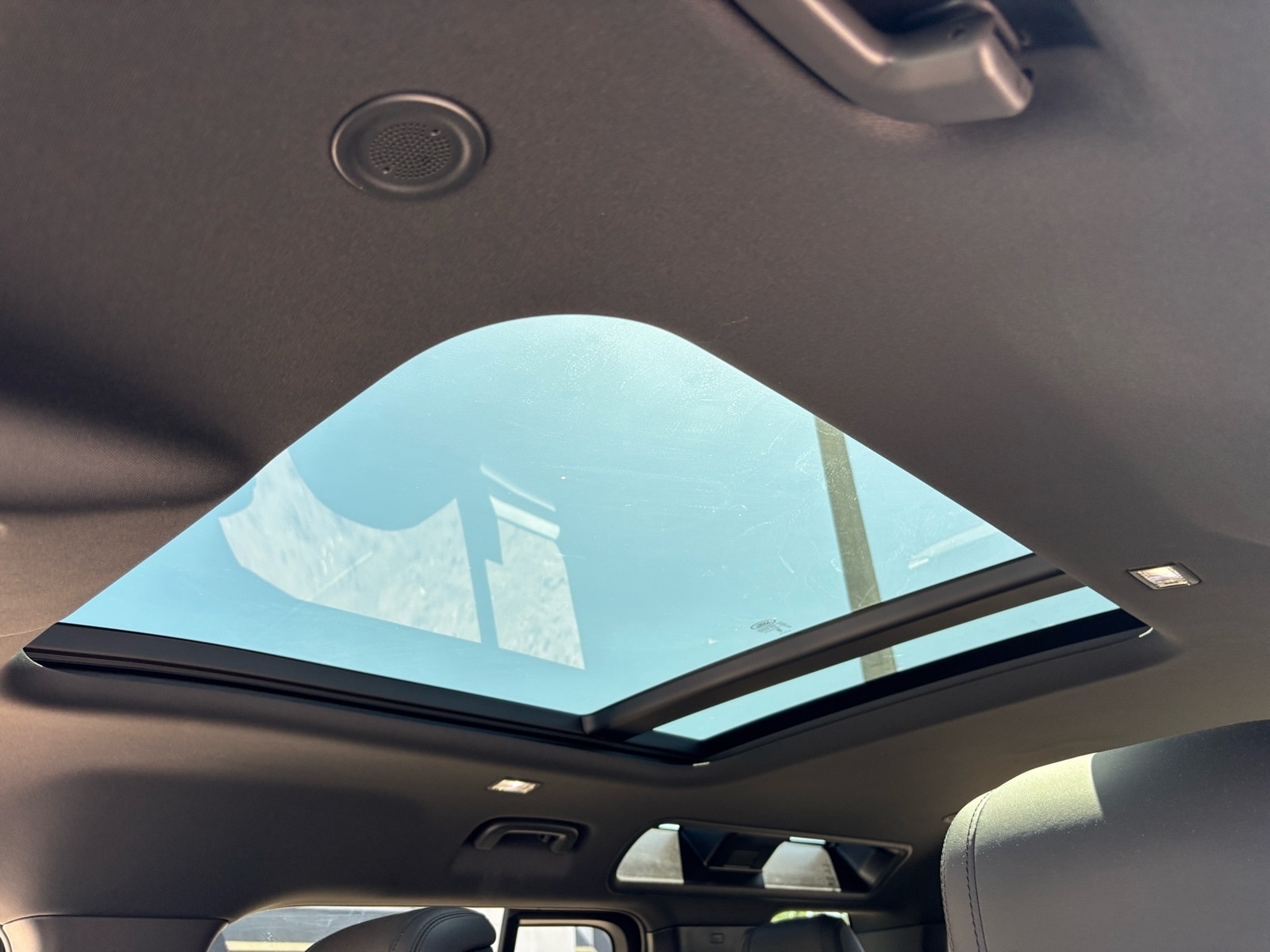 2024 Land Rover Defender V8 - Photo 8