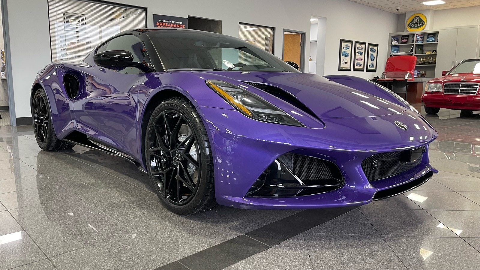 View vehicle photo 6