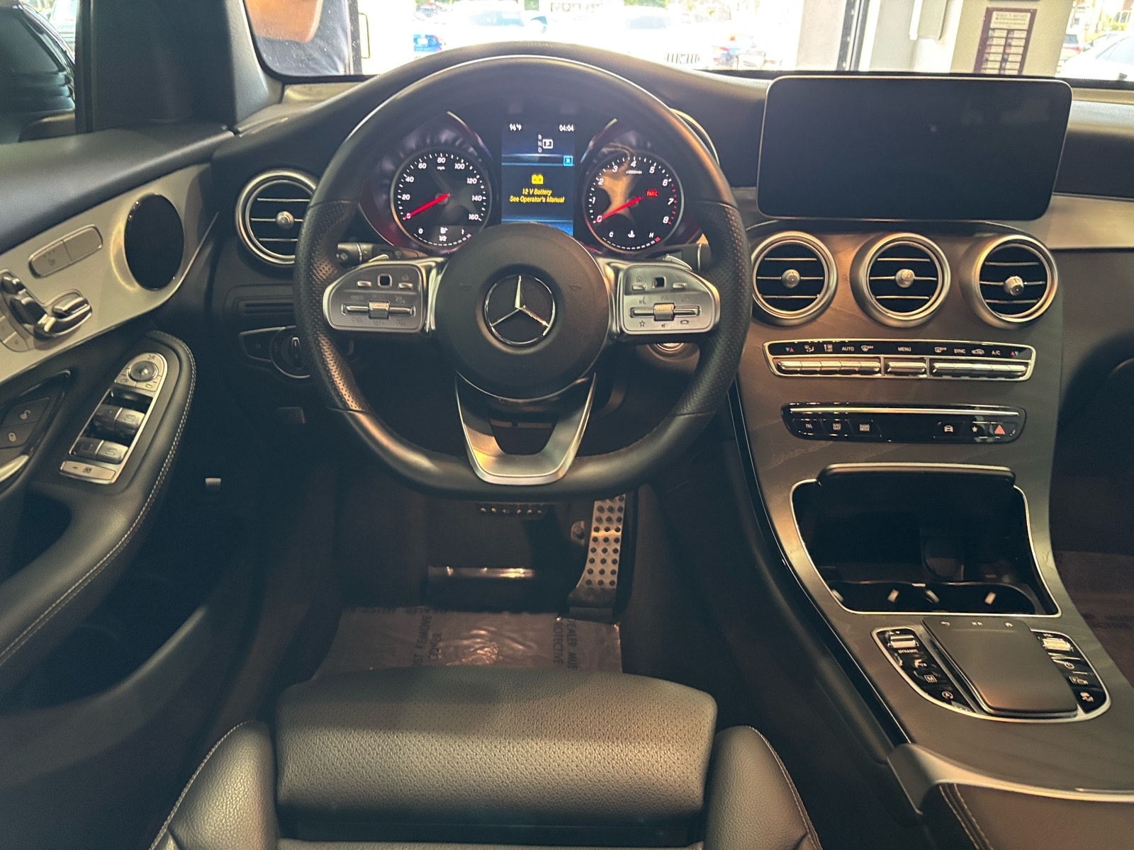 2022 Mercedes-Benz GLC GLC300 - Photo 8