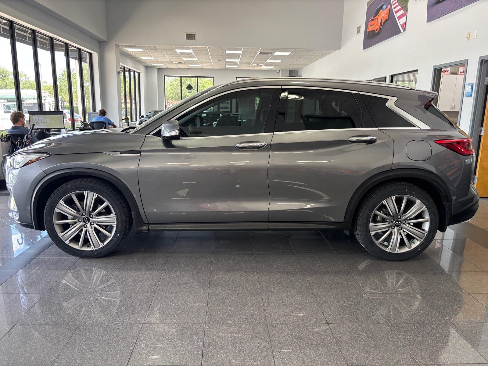 2021 Infiniti QX50 Sensory photo 2