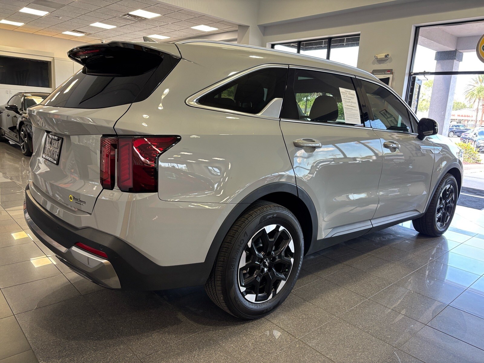 2024 Kia Sorento S photo 4