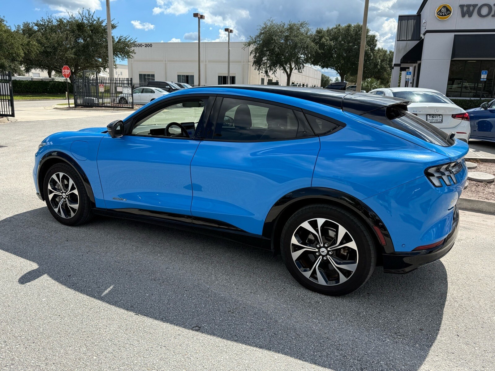 2023 Ford Mustang Mach-E Premium photo 3