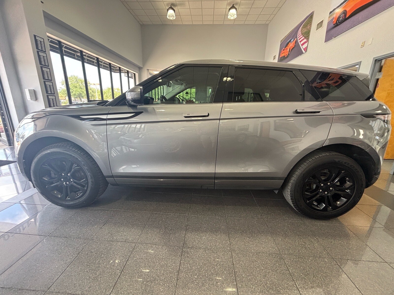 2020 Land Rover Range Rover Evoque S photo 2