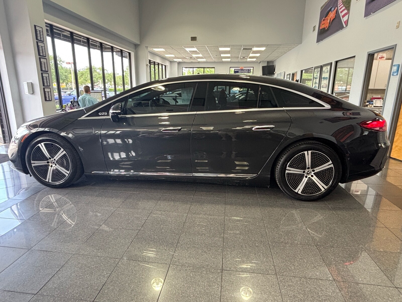 2023 Mercedes Benz EQS Sedan 450 photo 2