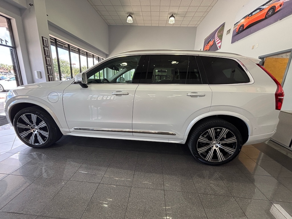 Certified 2022 Volvo XC90 Recharge Plug-In Hybrid Inscription - NEW $78,270.00