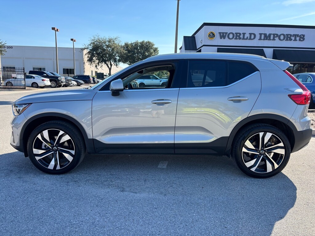 Certified 2025 Volvo XC40 B5 Plus Bright Theme SUV