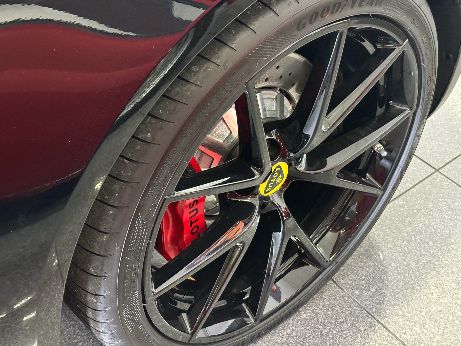 2024 Lotus Emira First Edition - Photo 30