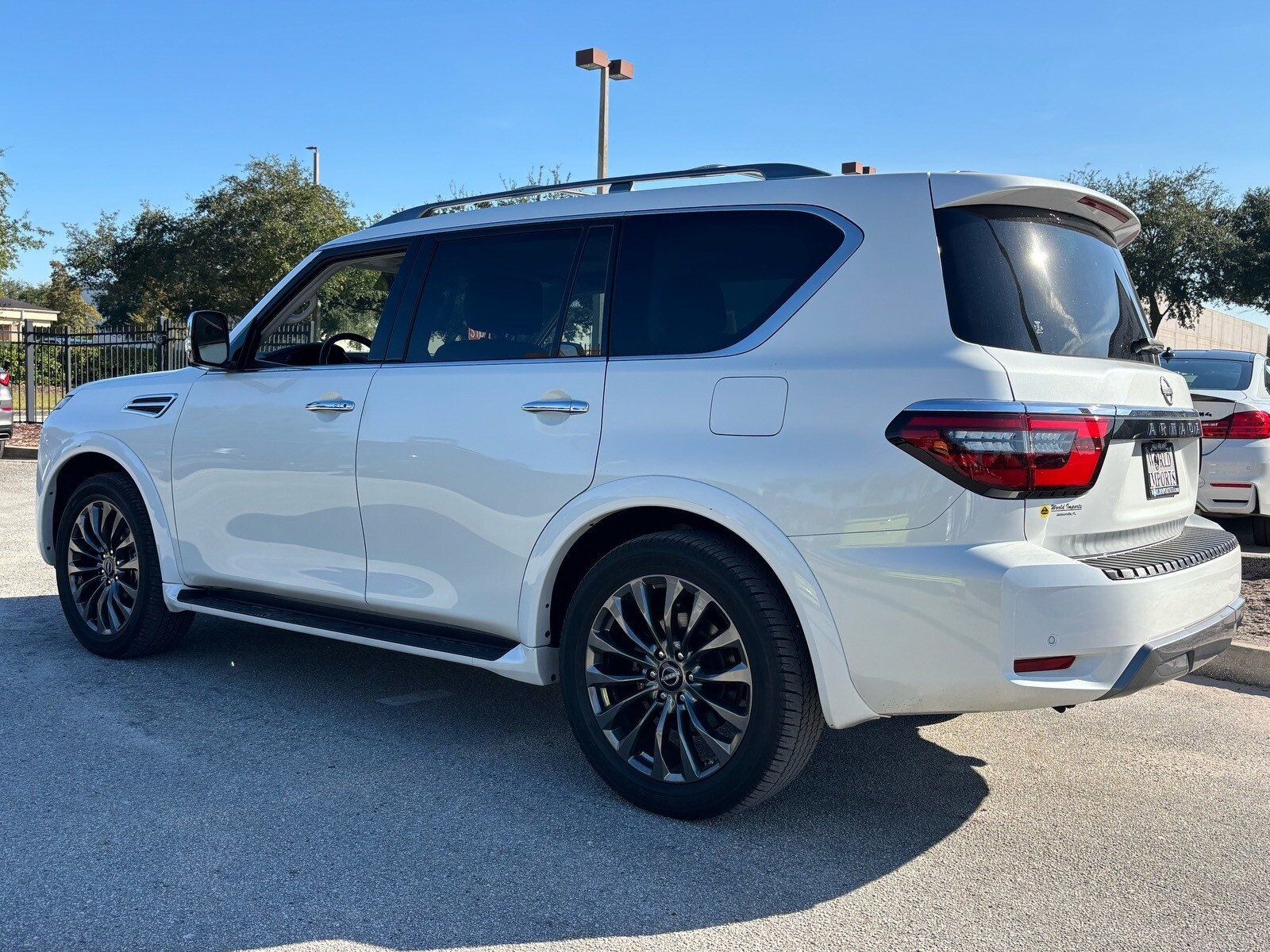 2023 Nissan Armada Platinum photo 3