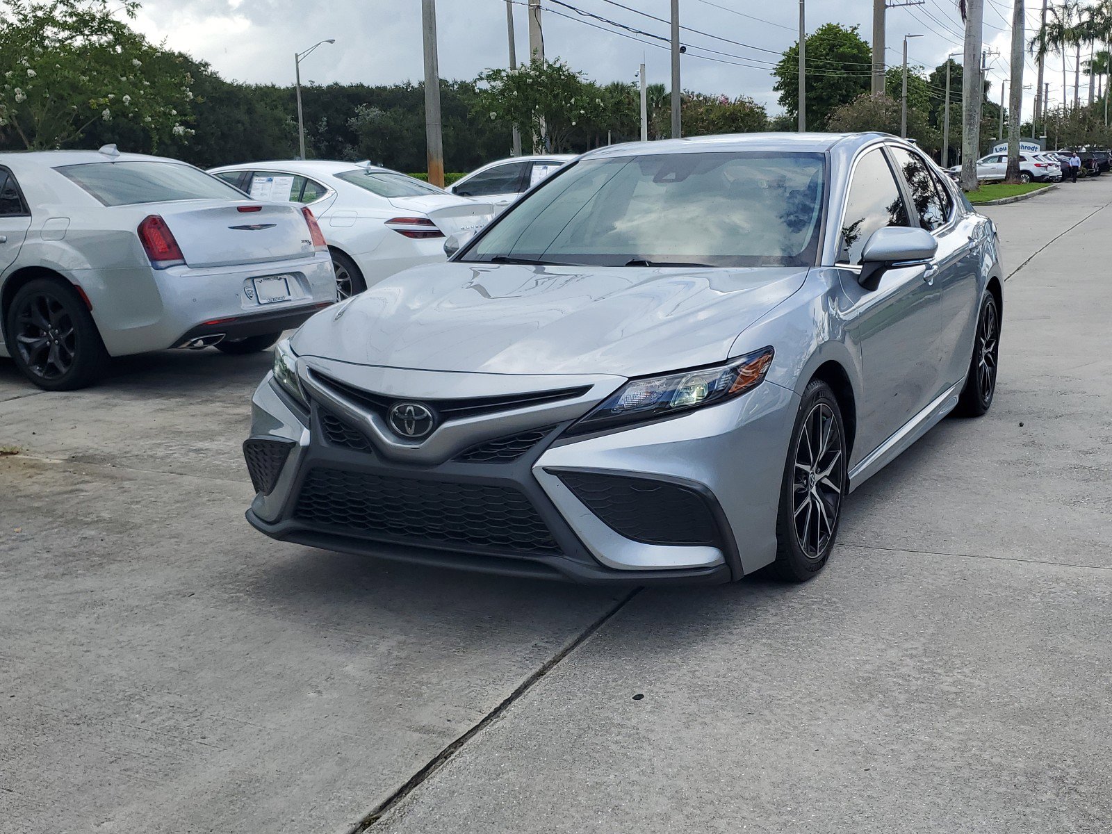 Used 2022 Toyota Camry SE with VIN 4T1G11AK6NU634636 for sale in Coconut Creek, FL