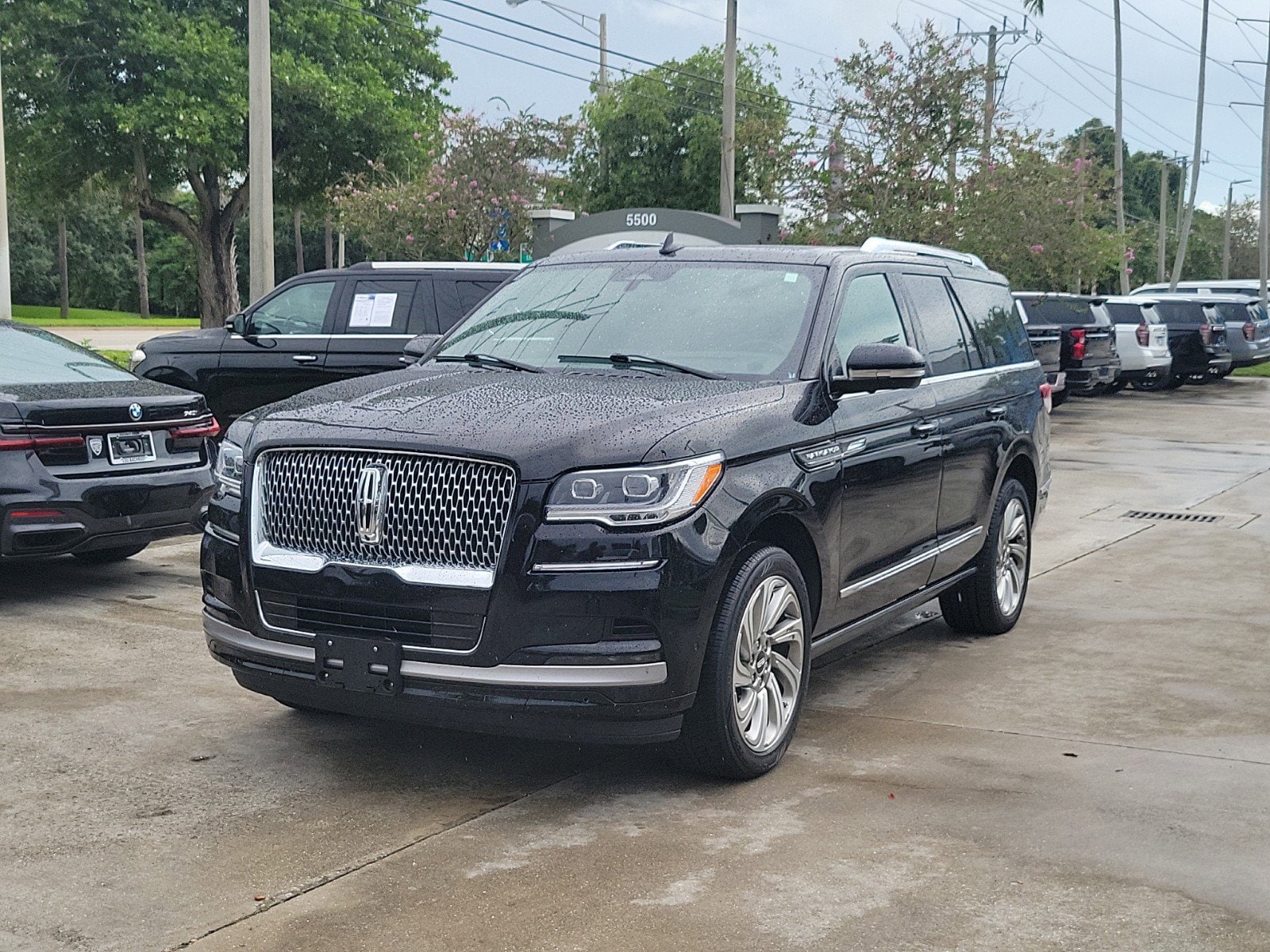 Used 2022 Lincoln Navigator Reserve with VIN 5LMJJ2LT6NEL08148 for sale in Coconut Creek, FL