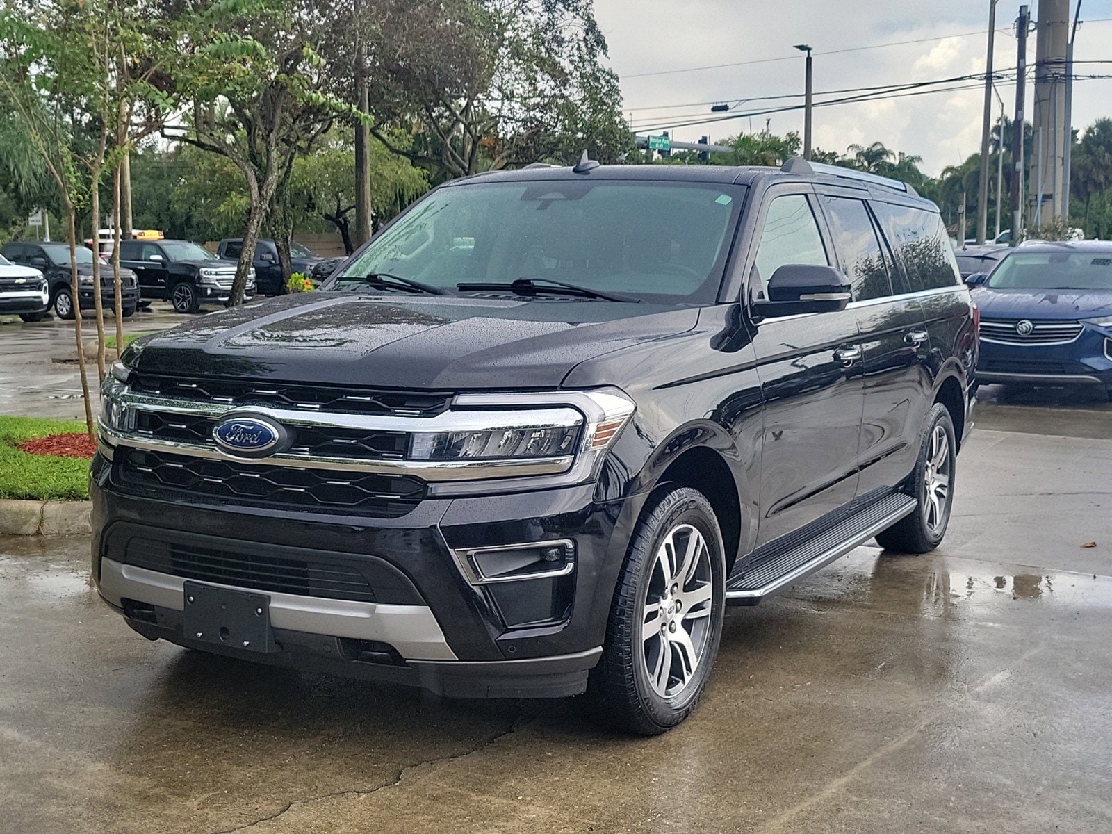 Used 2022 Ford Expedition Limited with VIN 1FMJK2AT1NEA42119 for sale in Coconut Creek, FL