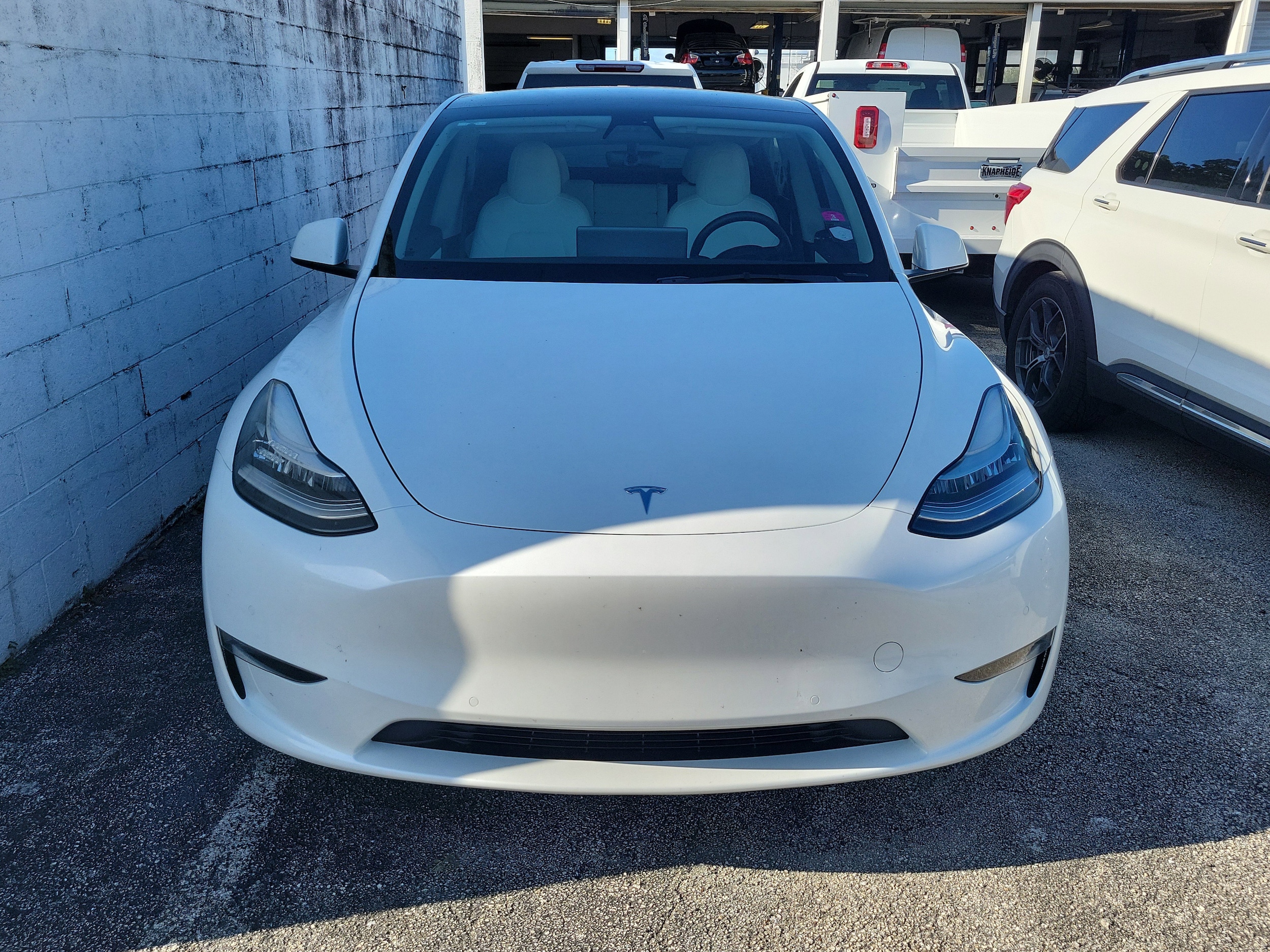 Used 2022 Tesla Model Y Long Range with VIN 7SAYGAEE2NF339623 for sale in Kansas City