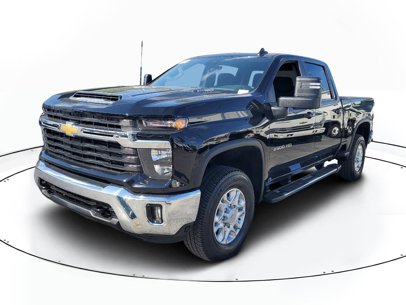 2025 Chevrolet Silverado 2500HD LT photo 2