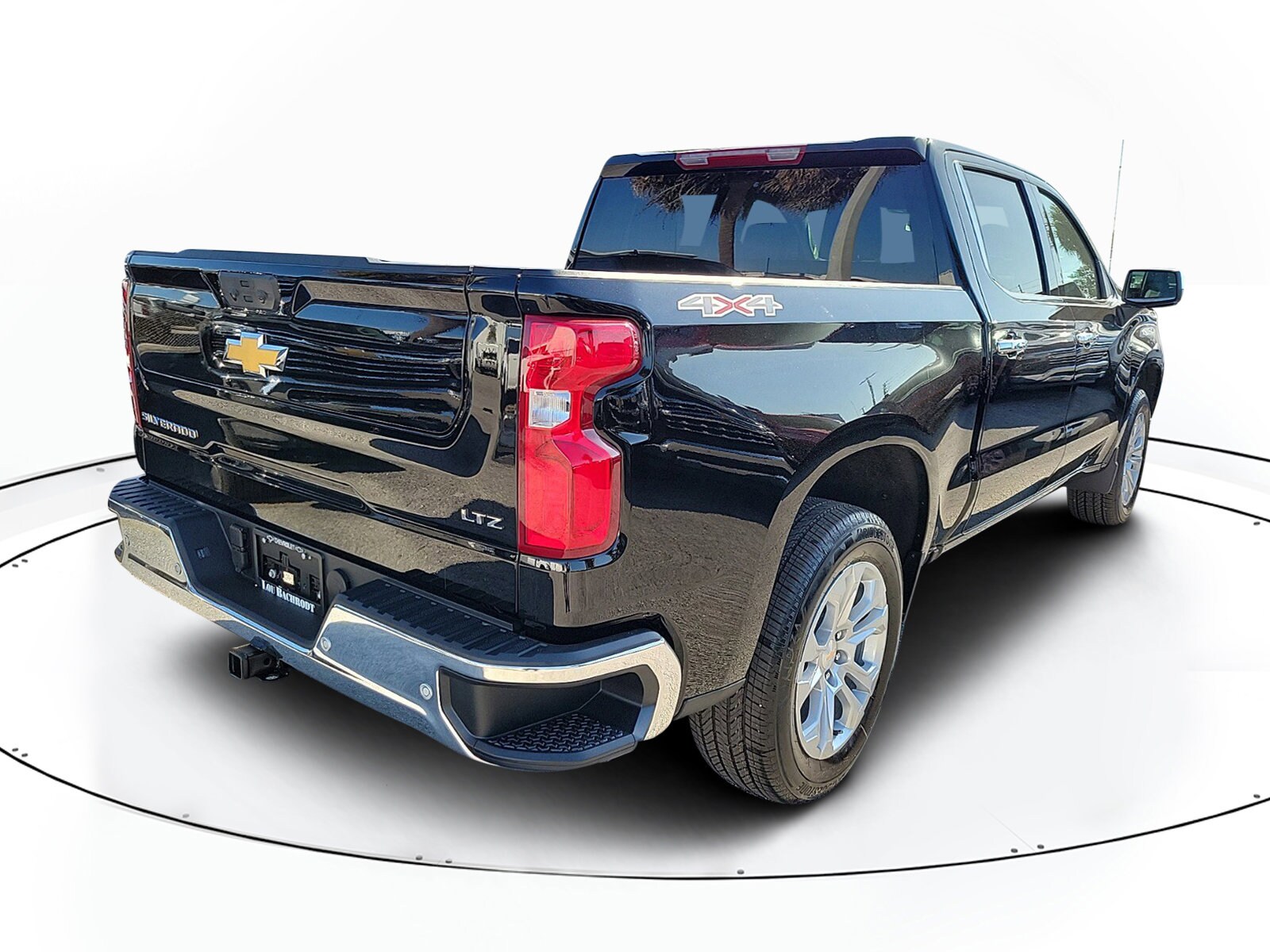 Chevrolet Silverado 1500 LTZ photo 3