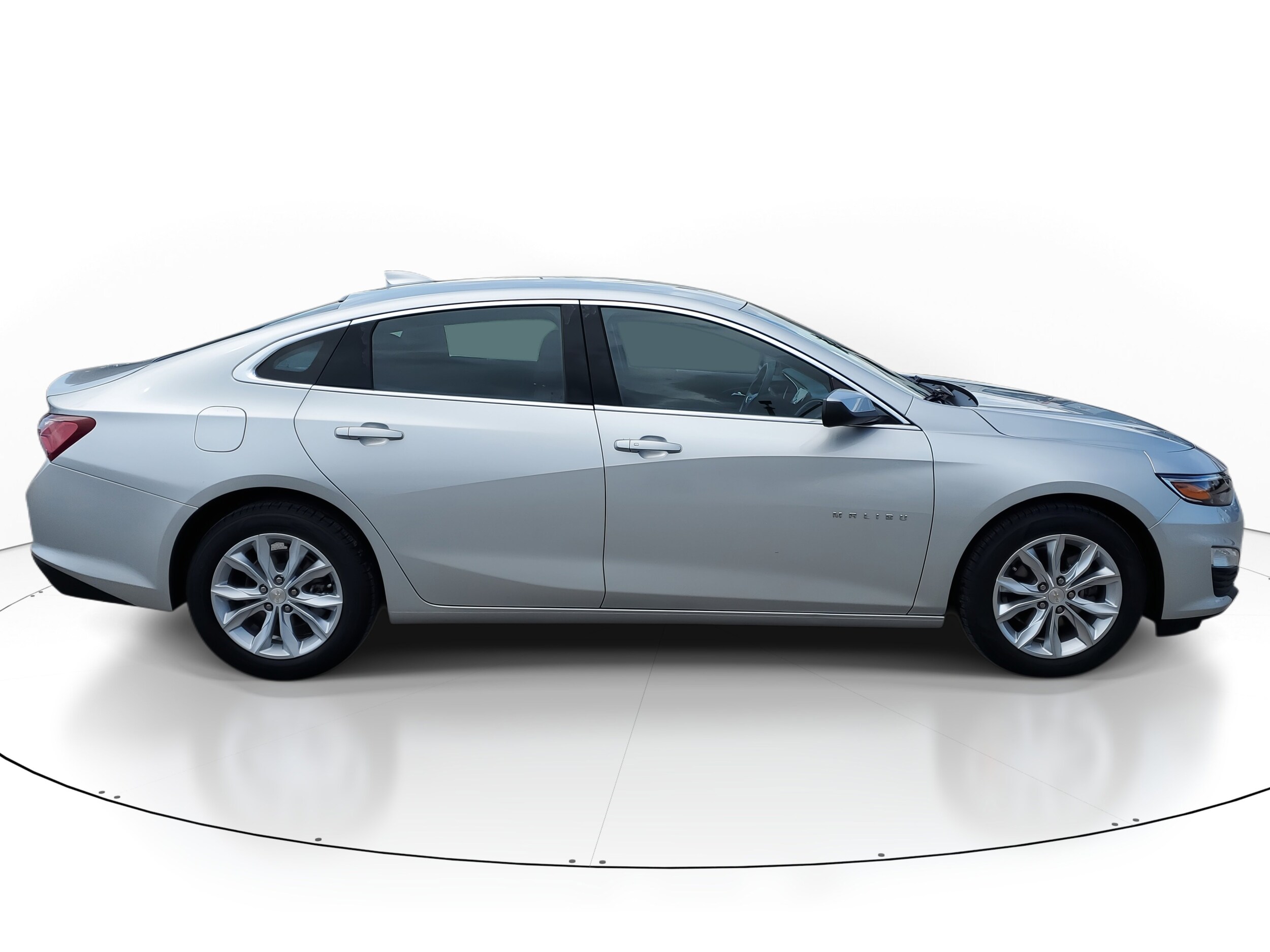 2022 Chevrolet Malibu 1LT photo 2