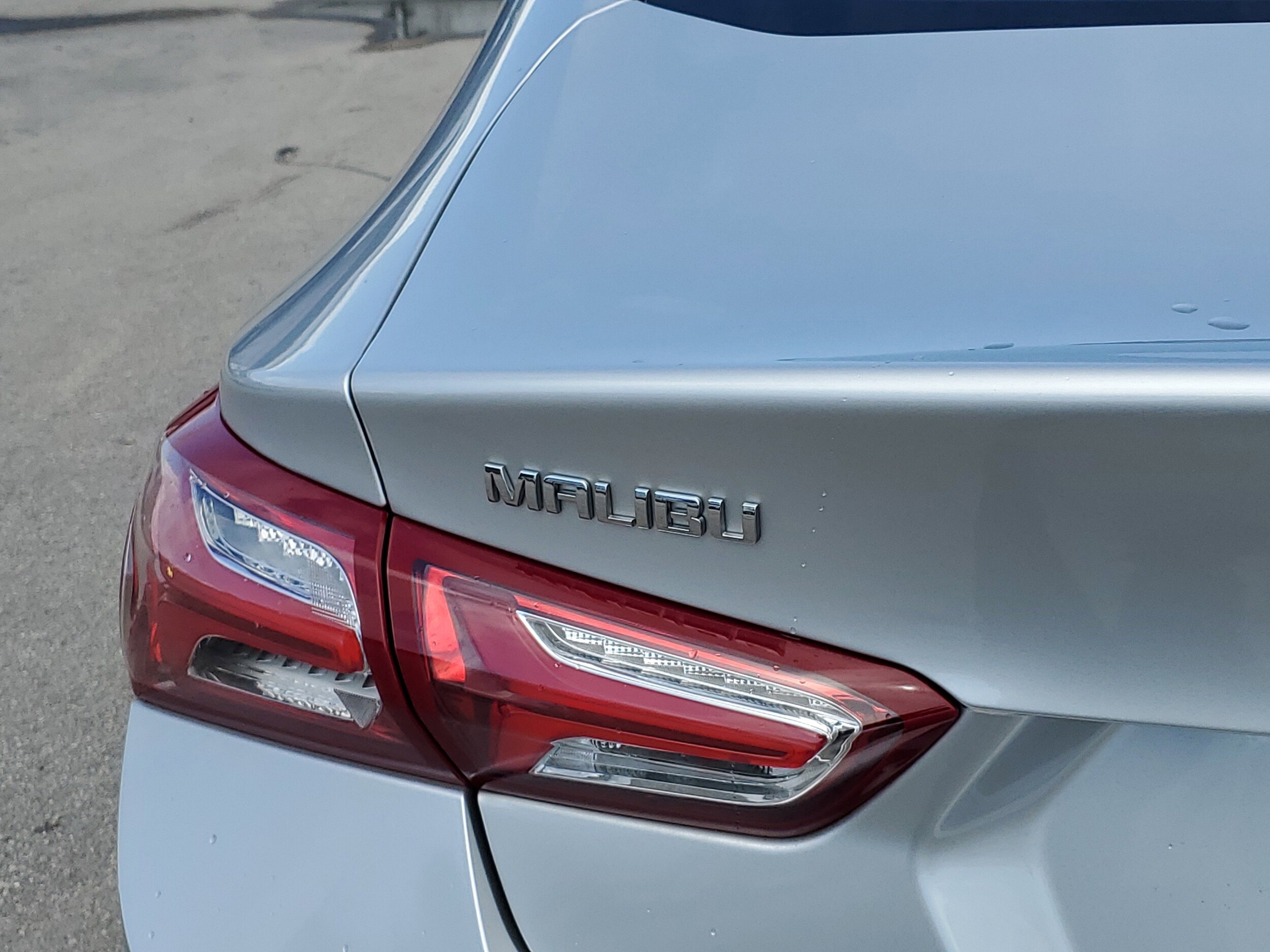 2022 Chevrolet Malibu 1LT photo 4