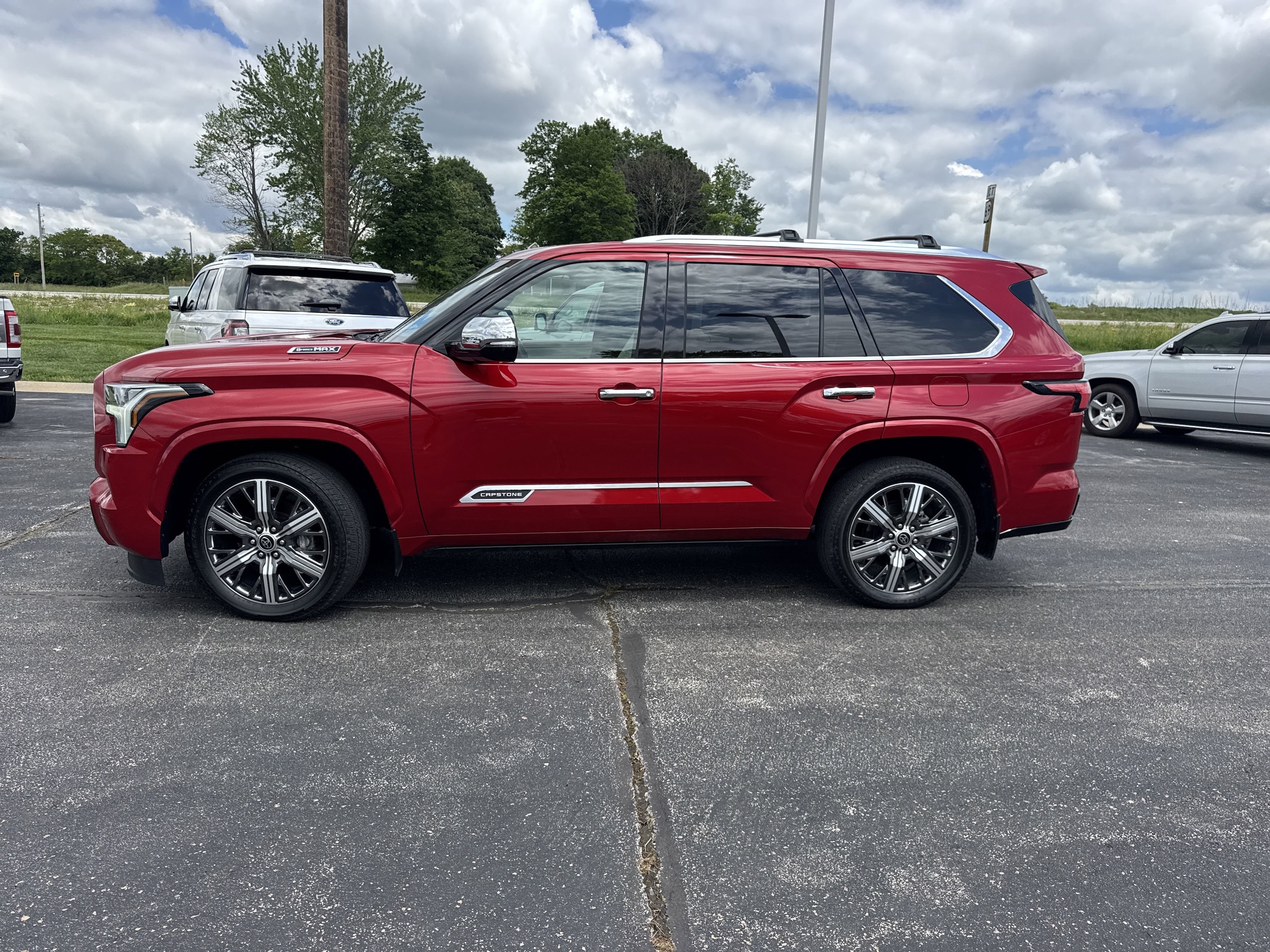 Used 2023 Toyota Sequoia Capstone with VIN 7SVAAABA7PX005717 for sale in Kansas City