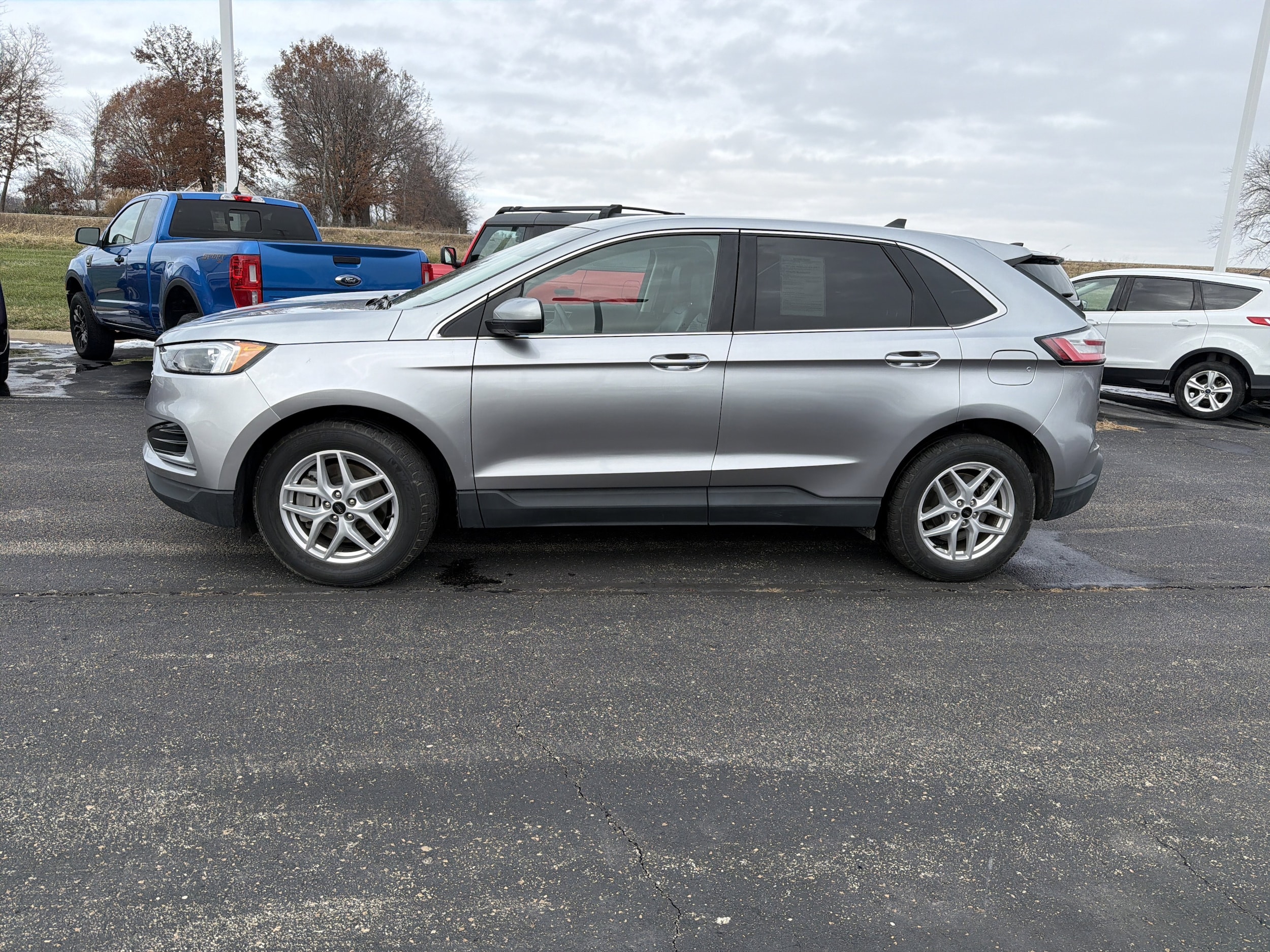 Used 2024 Ford Edge SEL with VIN 2FMPK4J9XRBA76202 for sale in Kansas City