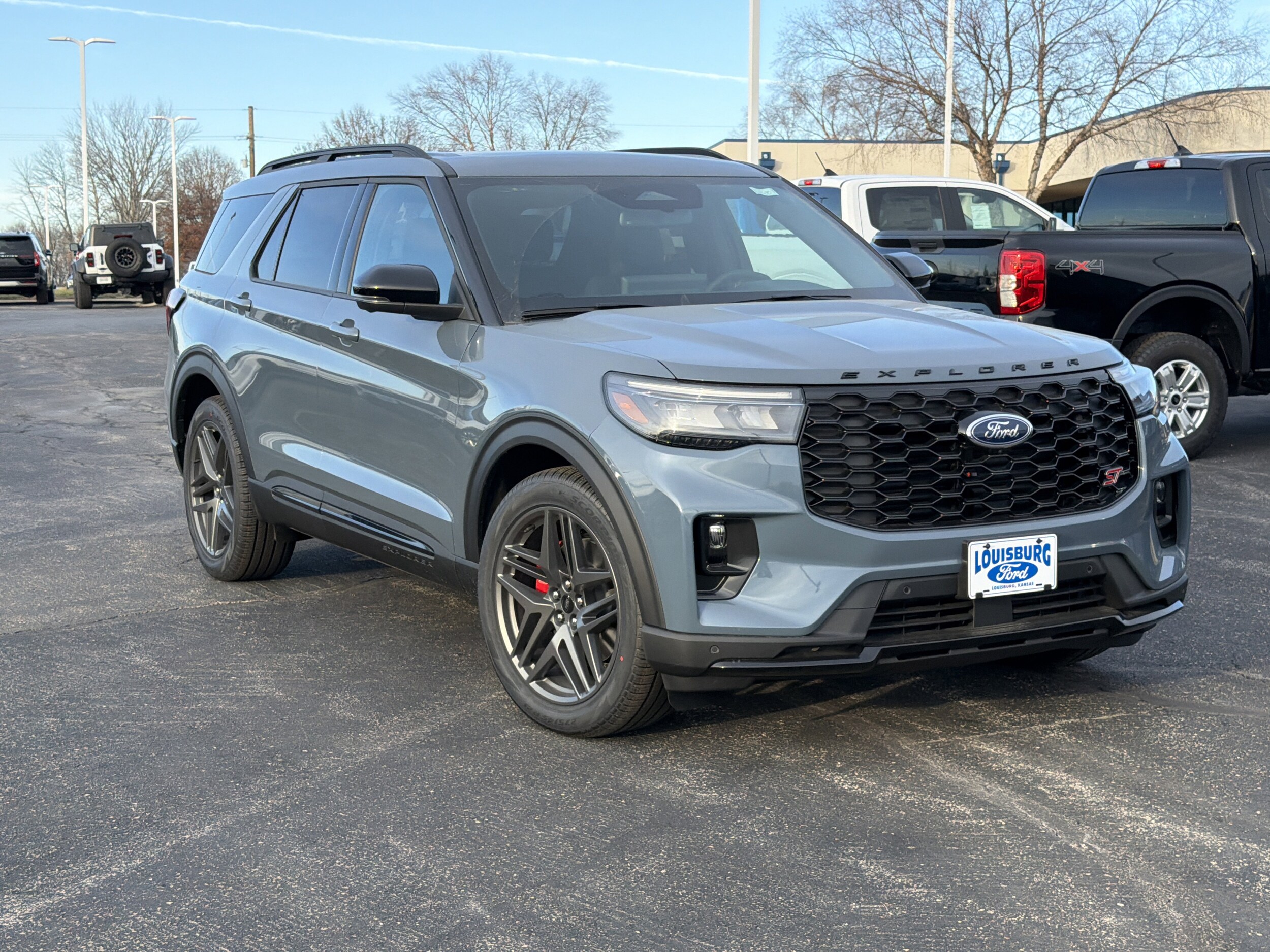 2026 Ford Explorer ST's photo