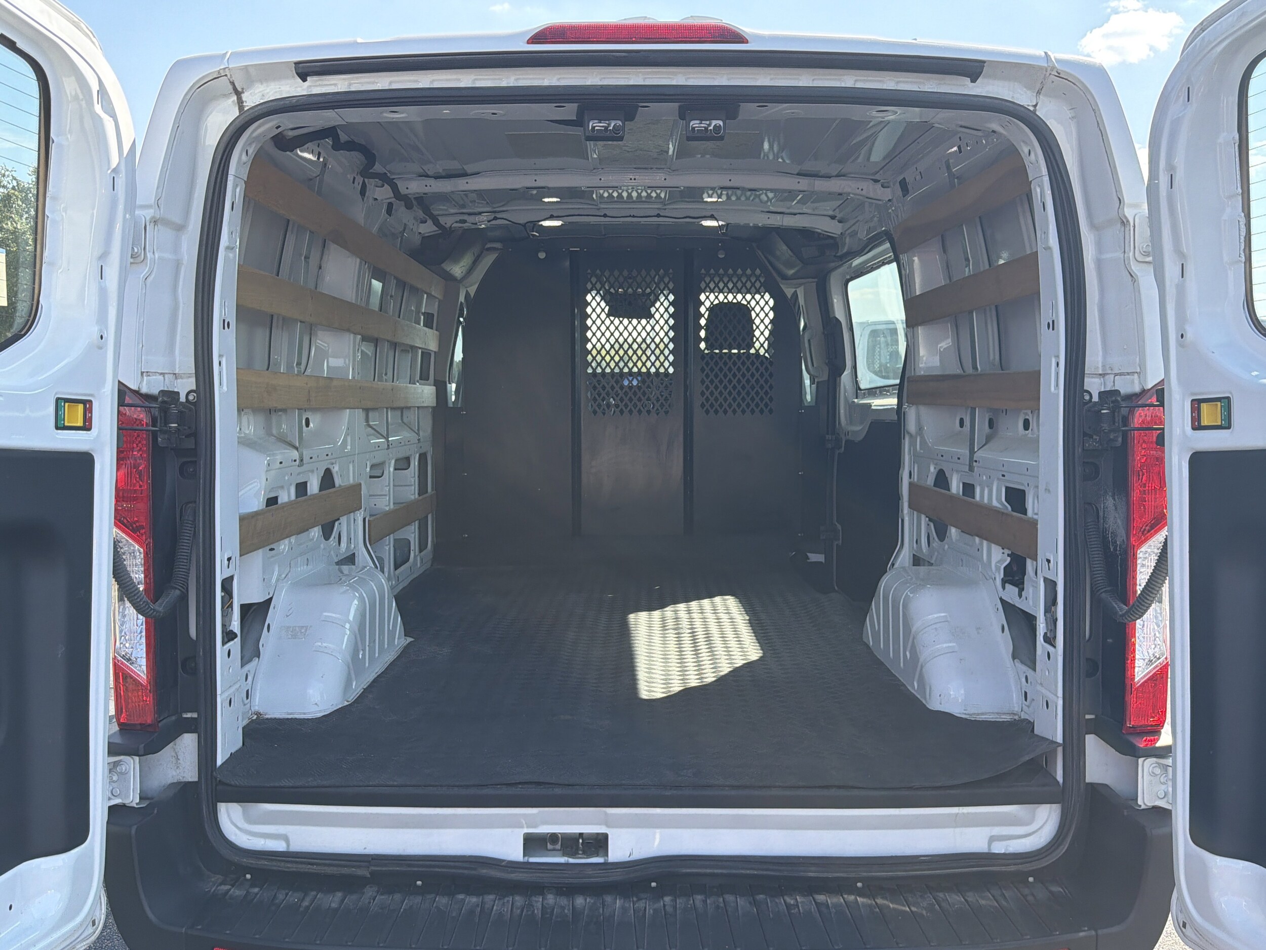 2023 Ford Transit Cargo Van photo 4