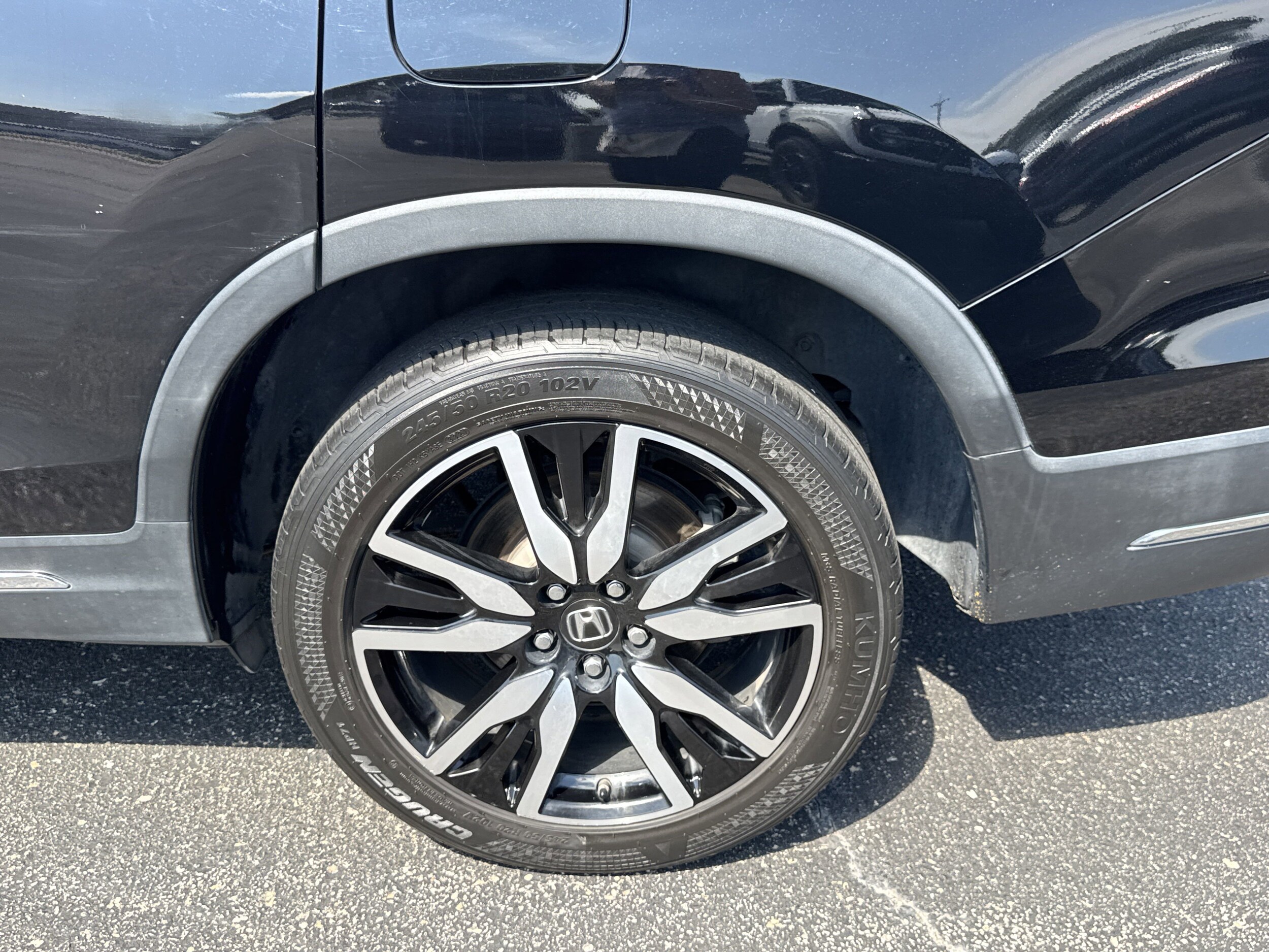 2019 Honda Pilot Touring photo 4