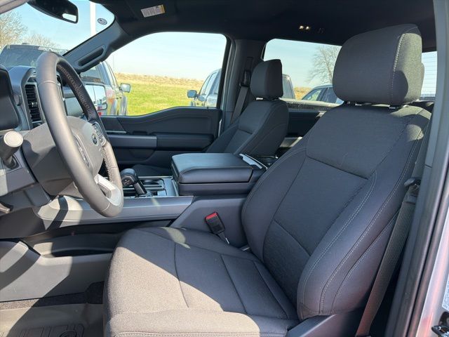 2026 Ford F-150 XLT - Photo 6