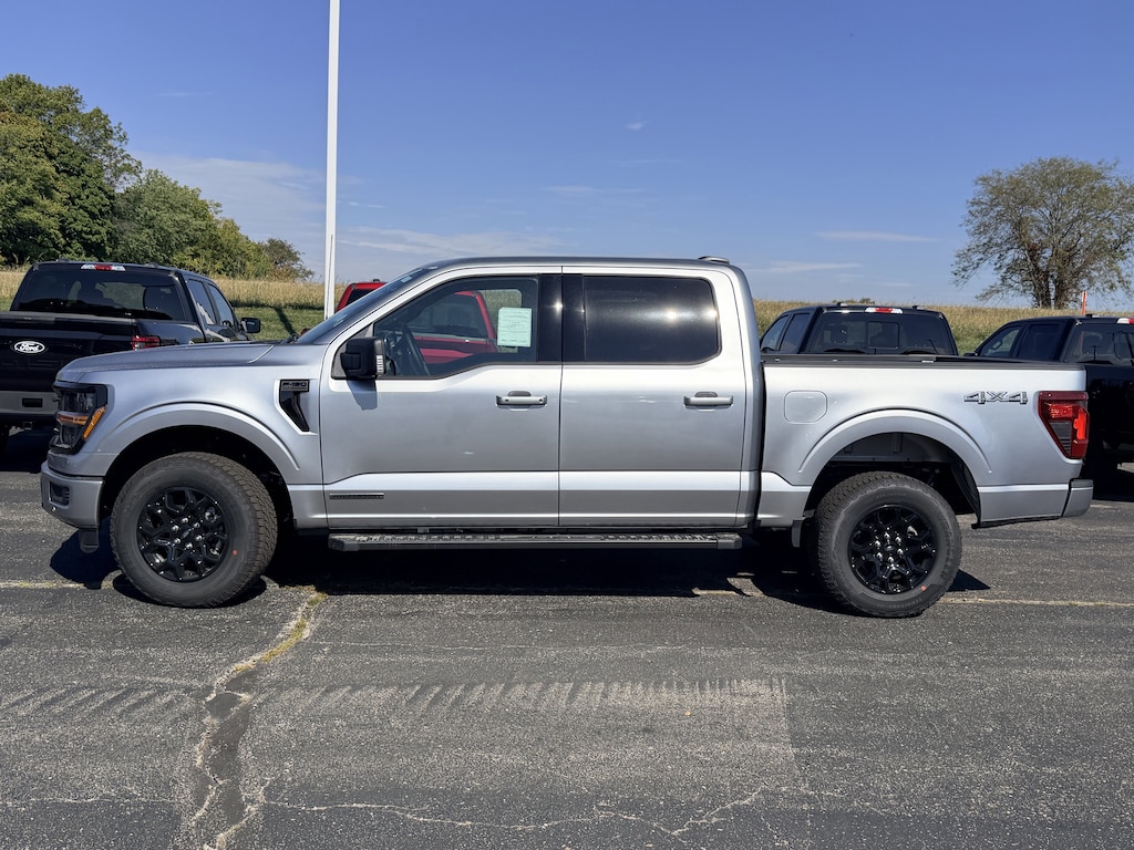 New 2025 Ford F-150 Supercrew XLT Black Pkg 4x4 Truck
