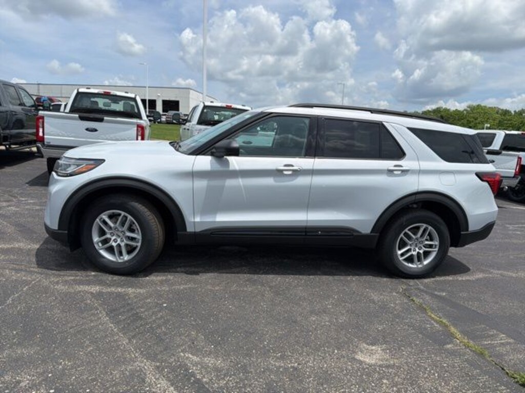 New 2026 Ford Explorer Active 4x4 SUV