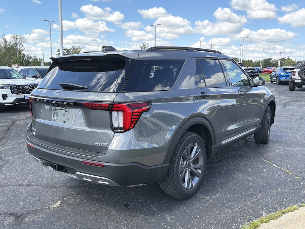 New 2025 Ford Explorer Active 4x4 SUV