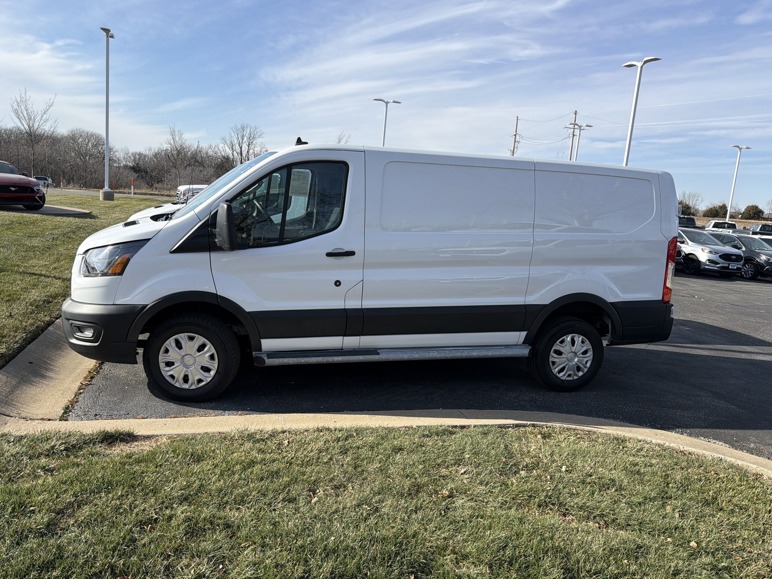 Used 2023 Ford Transit Van Base with VIN 1FTBR1Y8XPKB68208 for sale in Kansas City