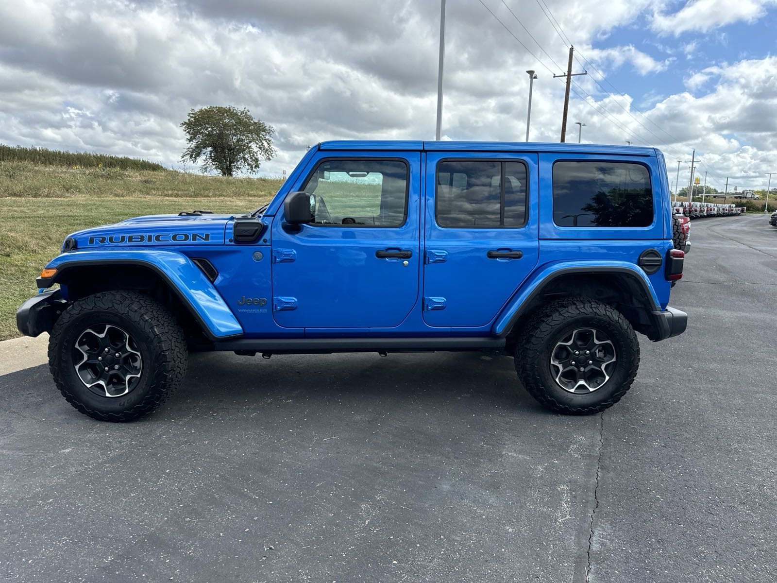 Used 2021 Jeep Wrangler Unlimited Rubicon 4XE with VIN 1C4JJXR6XMW822406 for sale in Kansas City