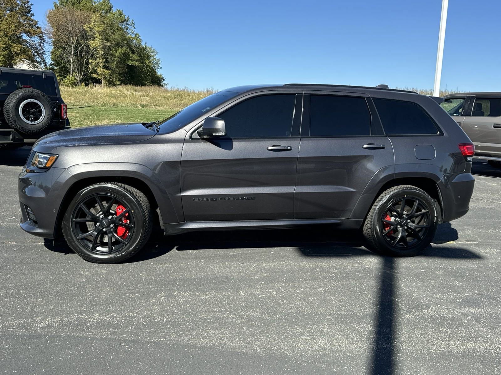 Used 2021 Jeep Grand Cherokee SRT with VIN 1C4RJFDJ6MC592003 for sale in Kansas City