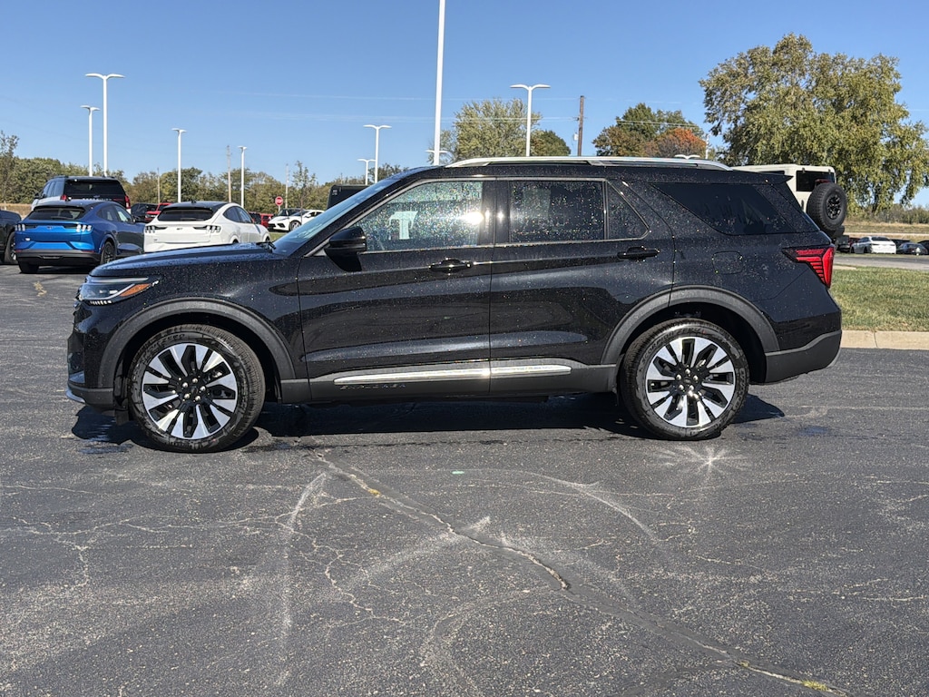 New 2025 Ford Explorer Platinum 4x4 SUV