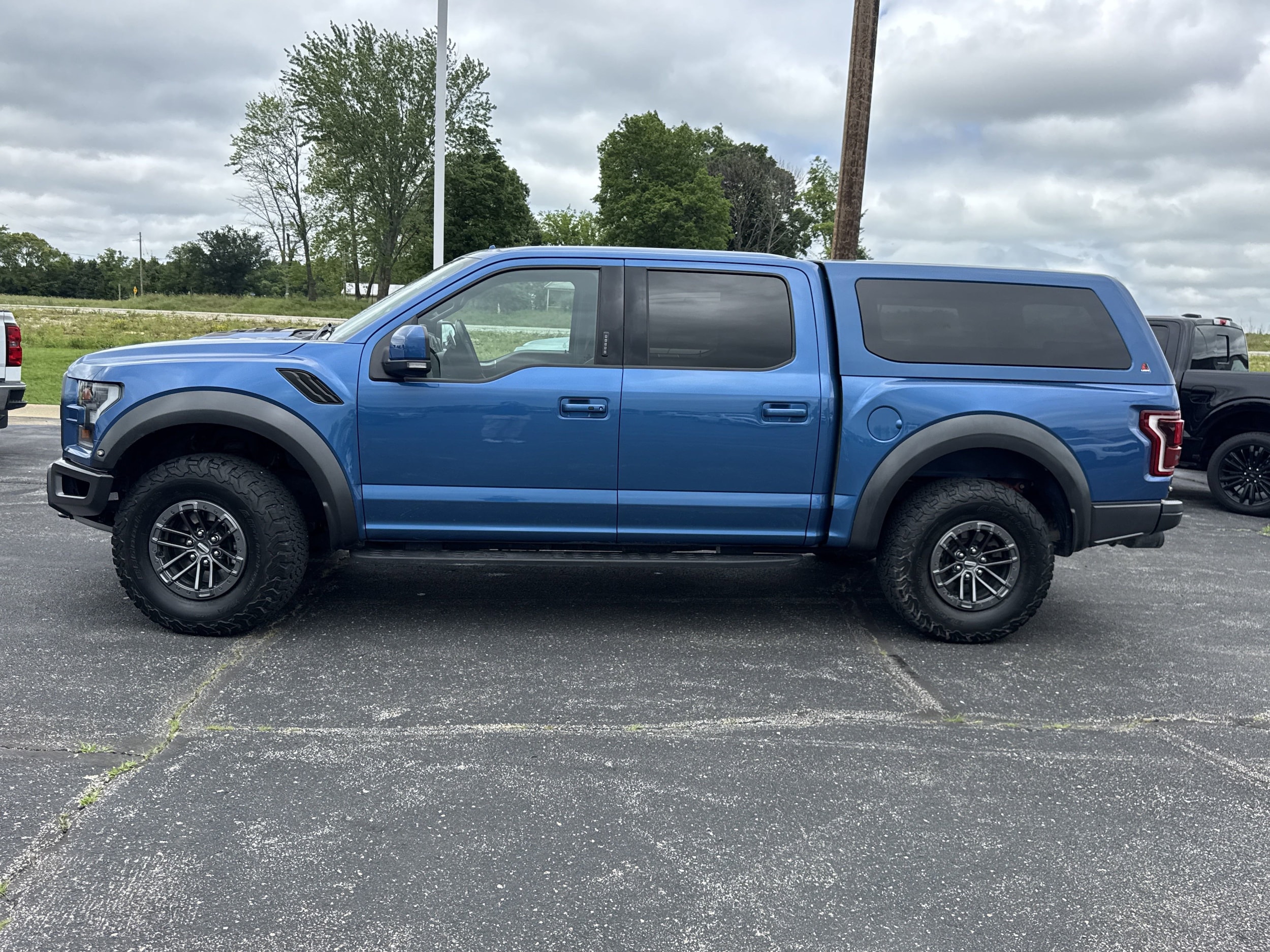 Used 2019 Ford F-150 Raptor with VIN 1FTFW1RG8KFB16982 for sale in Kansas City