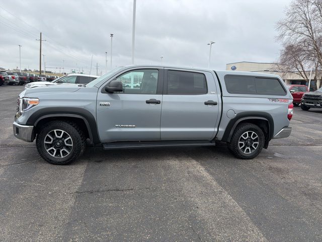 Used 2018 Toyota Tundra SR5 with VIN 5TFDY5F13JX704094 for sale in Kansas City