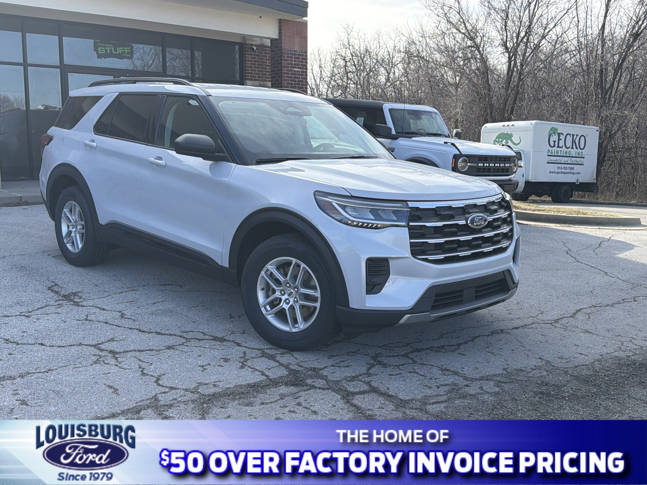 2026 Ford Explorer Active's photo