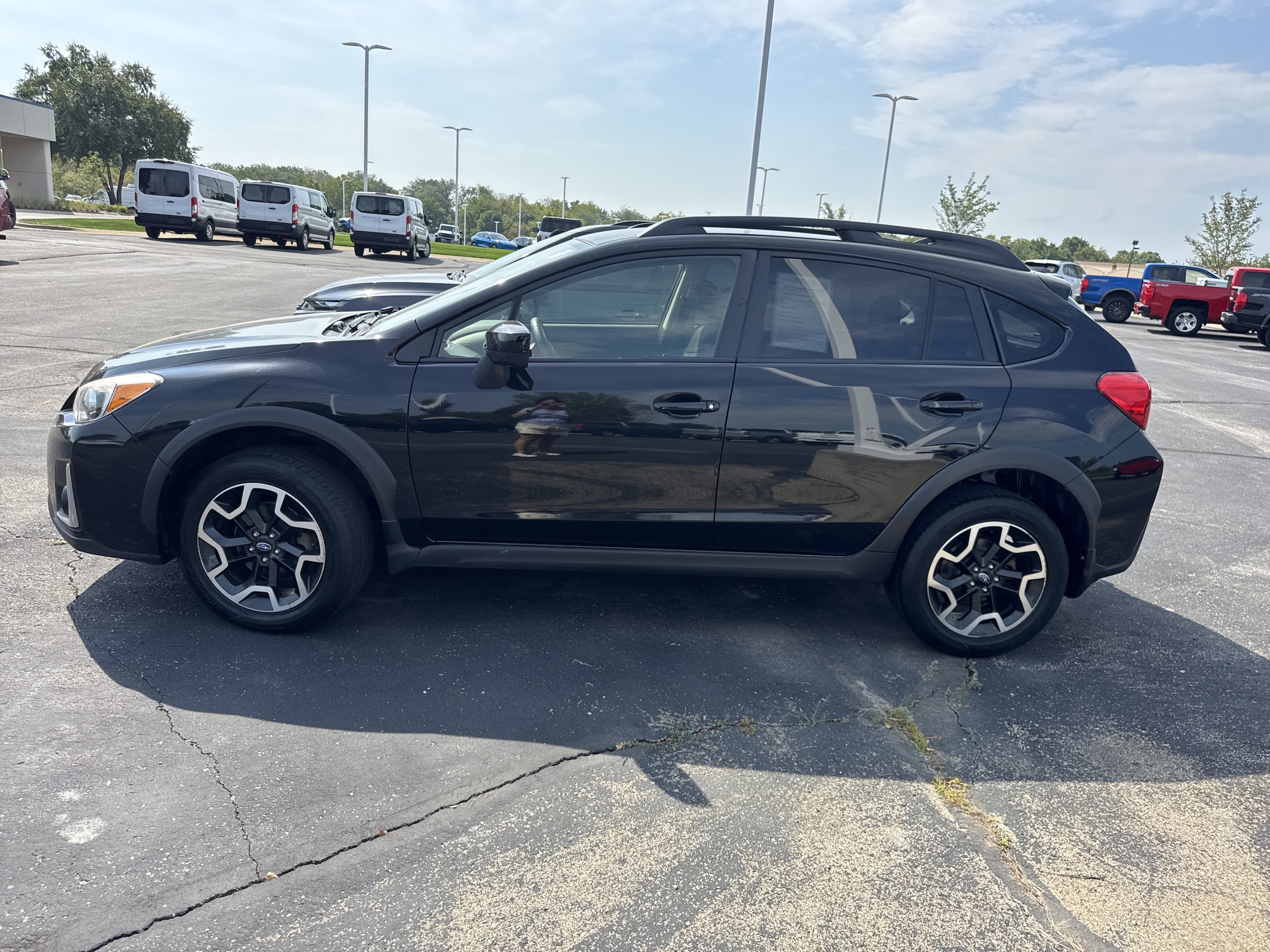 Used 2016 Subaru Crosstrek Premium with VIN JF2GPADC2GH339909 for sale in Kansas City