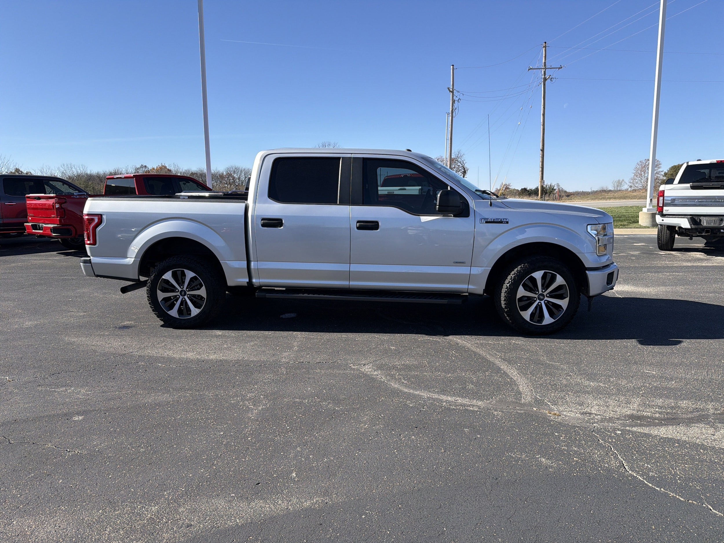 Used 2017 Ford F-150 XL with VIN 1FTEW1EP0HKC43324 for sale in Kansas City