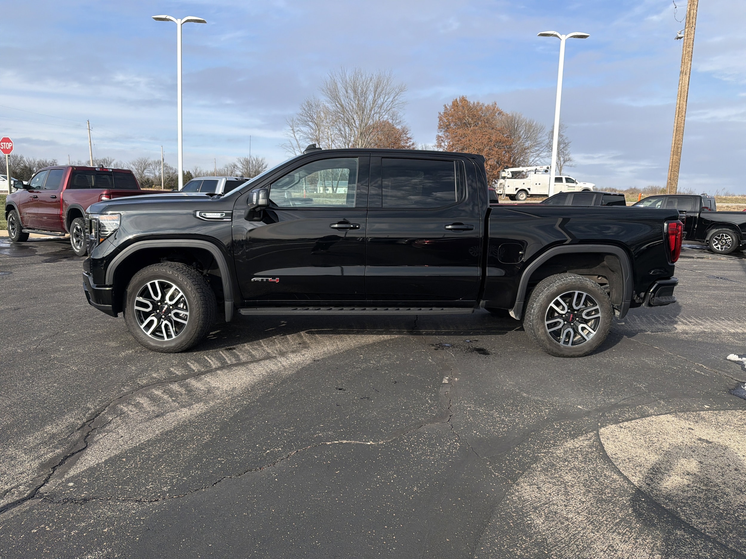 2024 GMC Sierra 1500 AT4's photo