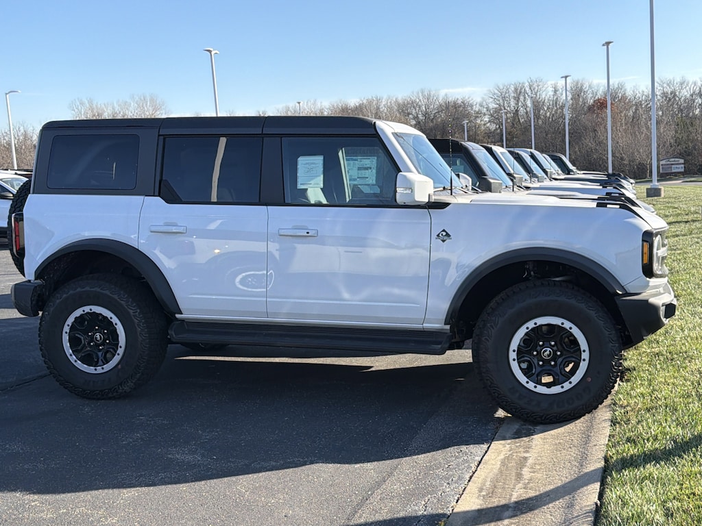 New 2025 Ford Bronco Outer Banks 4 Door Hard Top 4x4 Convertible