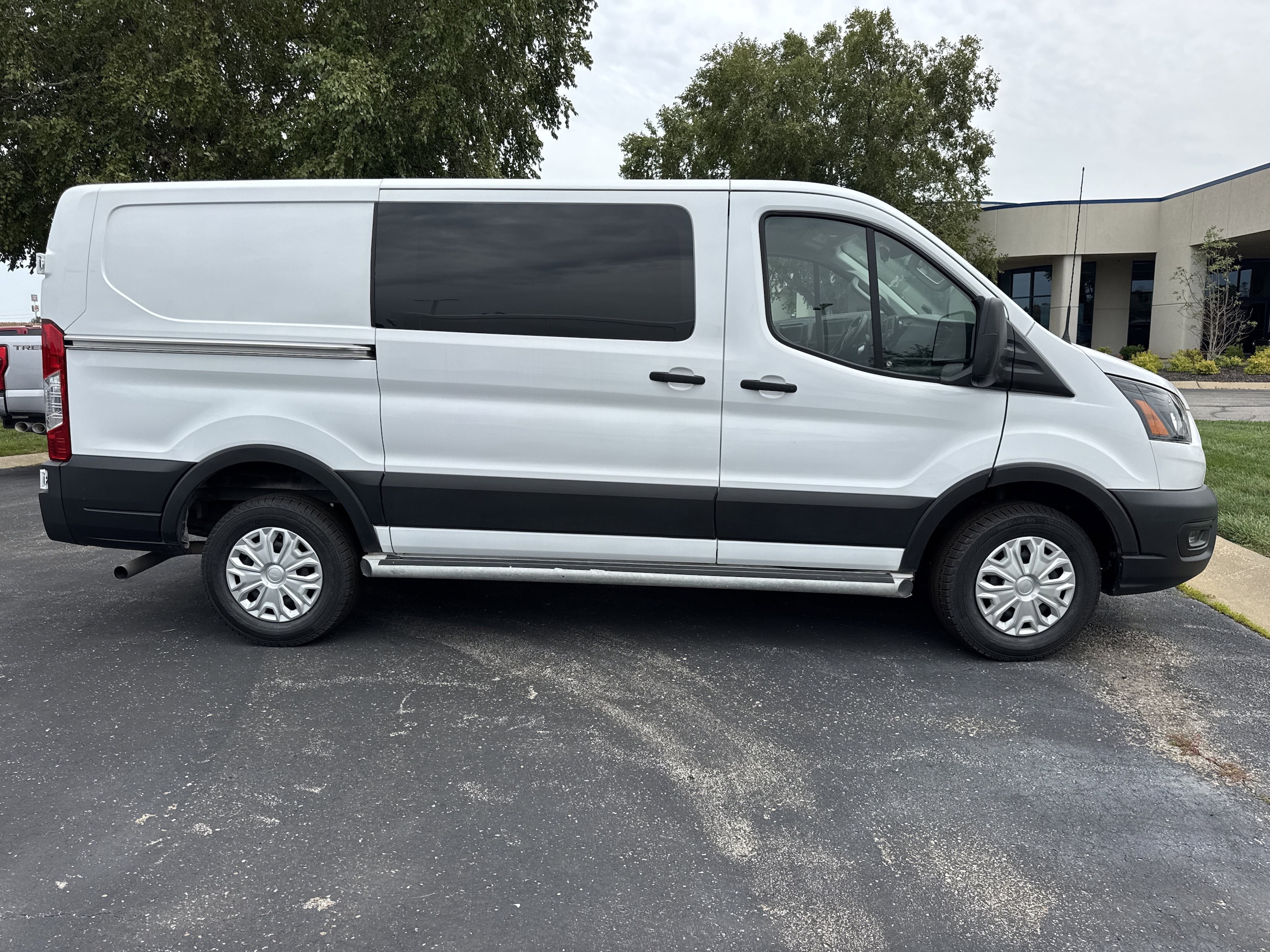 Used 2023 Ford Transit Van Base with VIN 1FTBR1Y82PKA77482 for sale in Kansas City