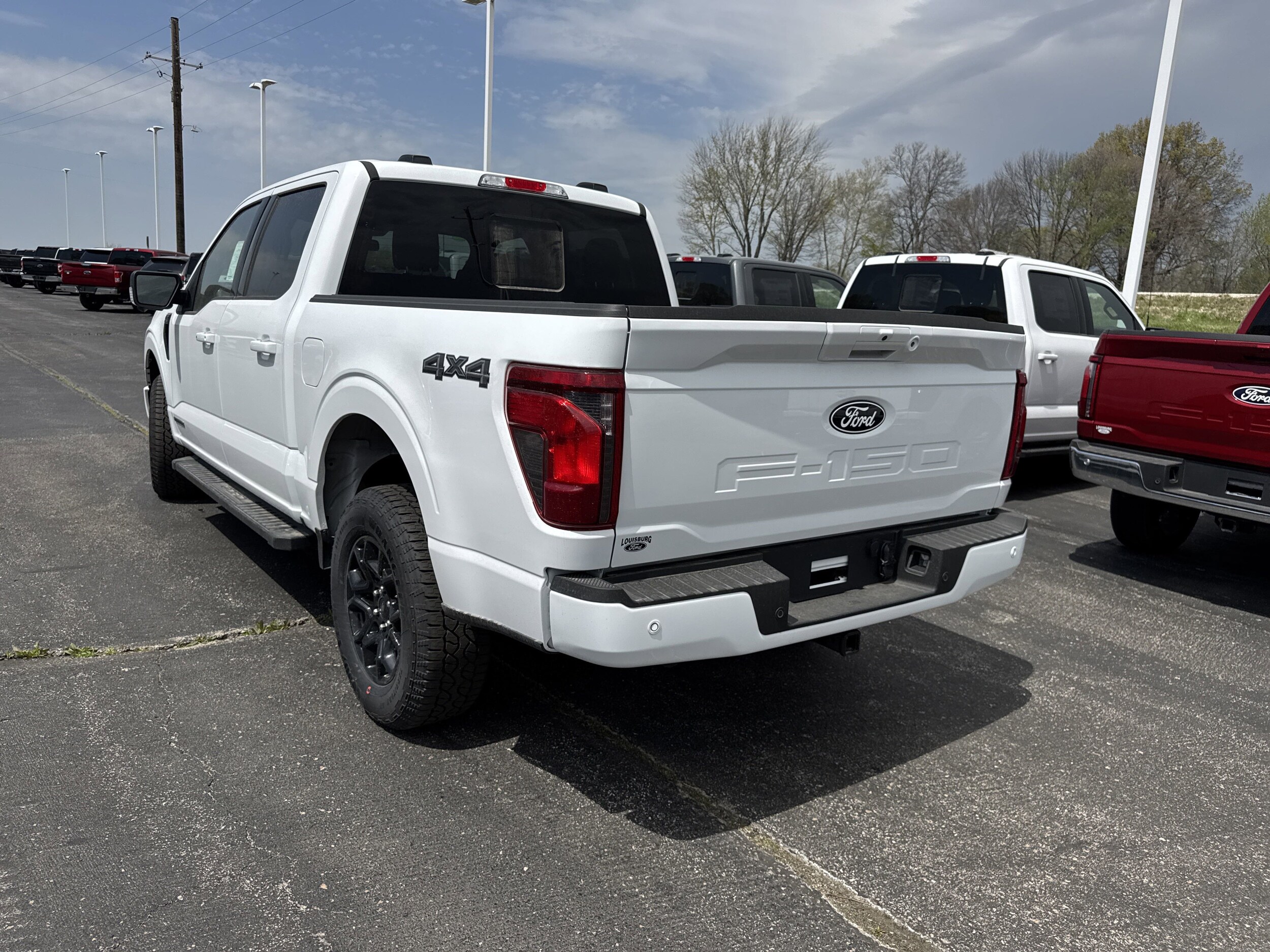 2025 Ford F-150 XLT photo 3