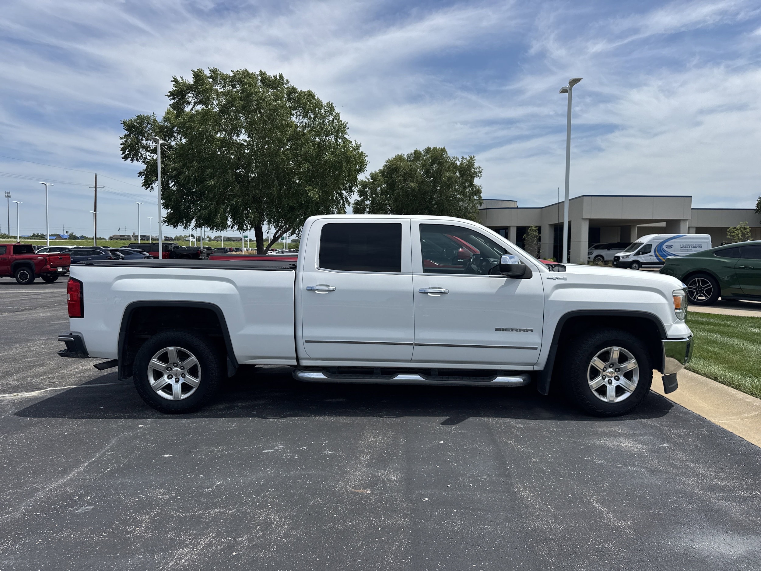 Used 2014 GMC Sierra 1500 SLT with VIN 3GTU2VEC2EG296797 for sale in Kansas City