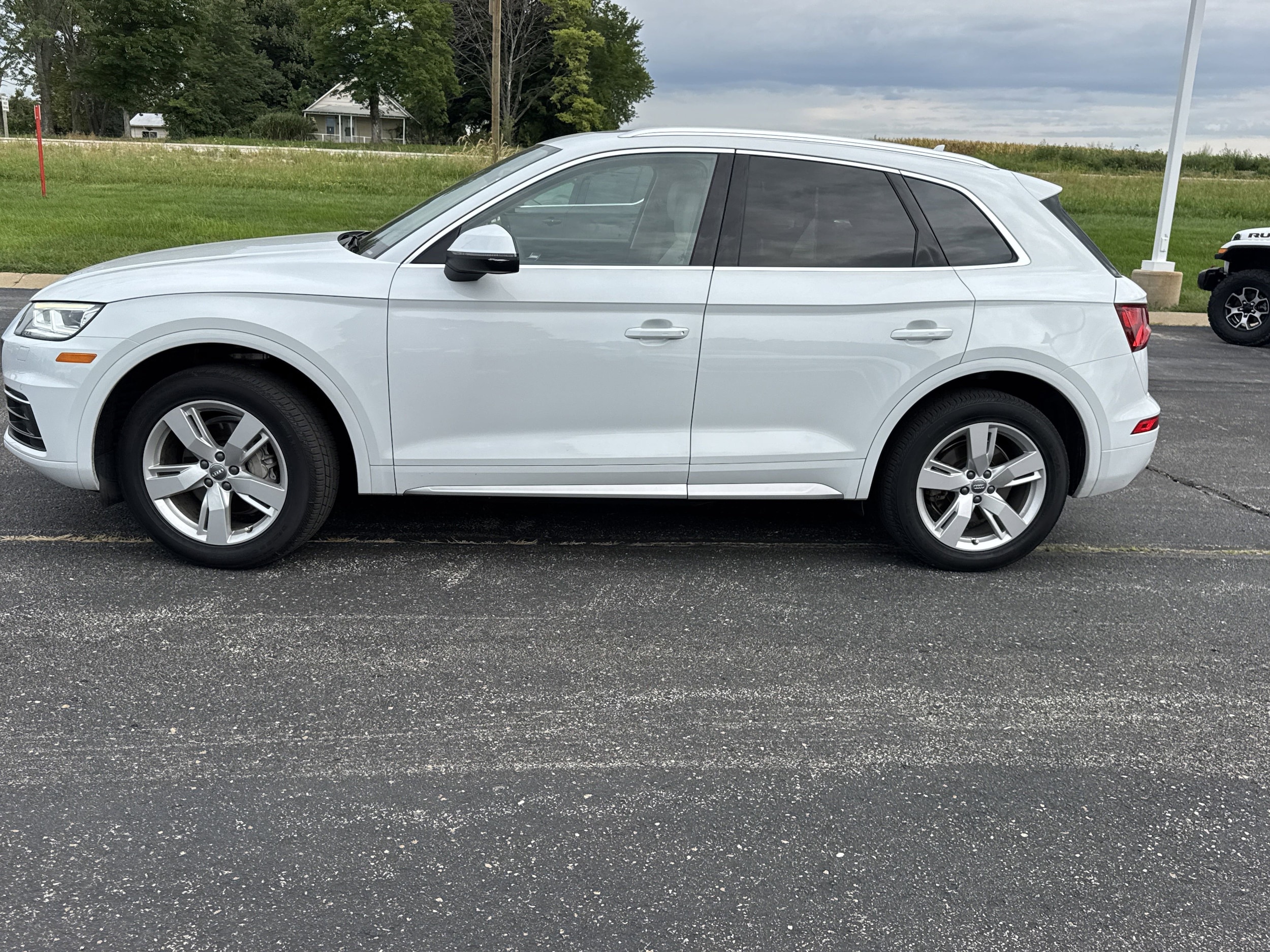 Used 2019 Audi Q5 Premium Plus with VIN WA1BNBFY6K2129302 for sale in Kansas City