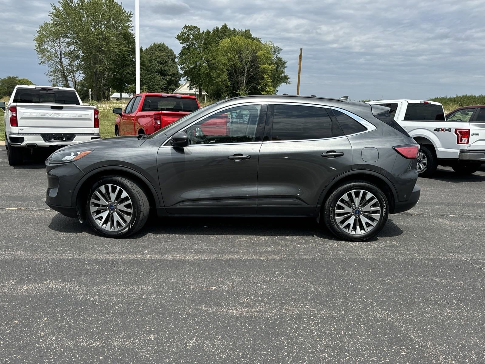 Used 2020 Ford Escape Titanium with VIN 1FMCU9J92LUB30616 for sale in Louisburg, KS